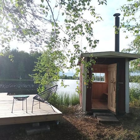 Charmig Gard Med Bastu, Strandtomt Och Utedusch I Naturskoent Omrade Sveg Exteriér fotografie